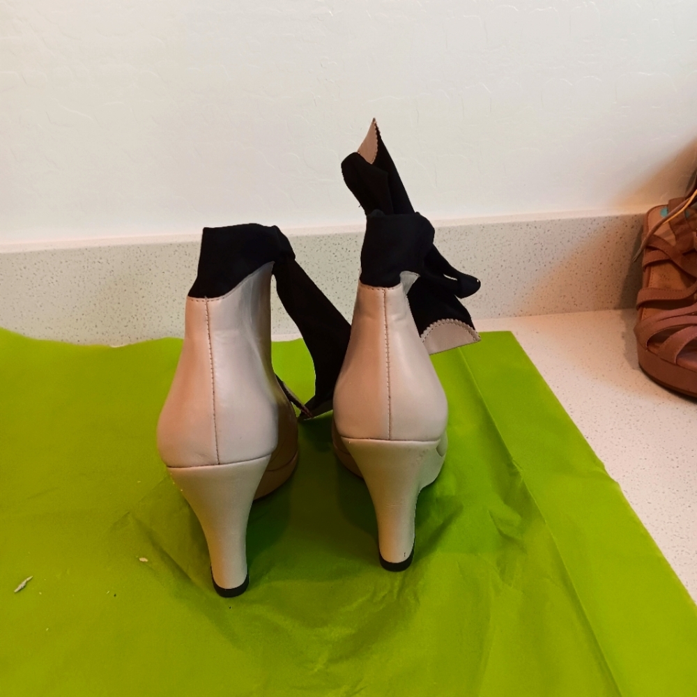 Corso Como Heels - Picture 4 of 4
